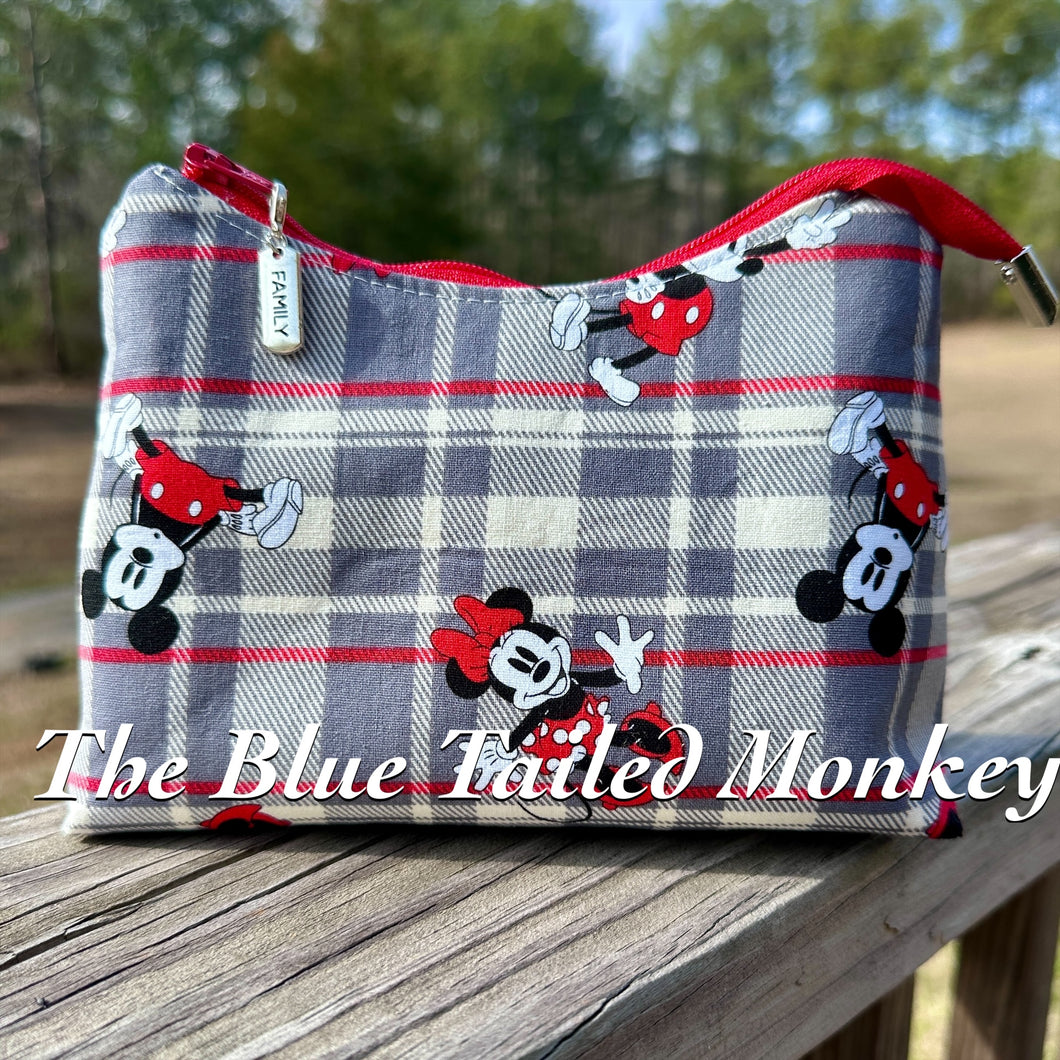 Zipper Pouch - Mickey (FAMILY zipper pull)