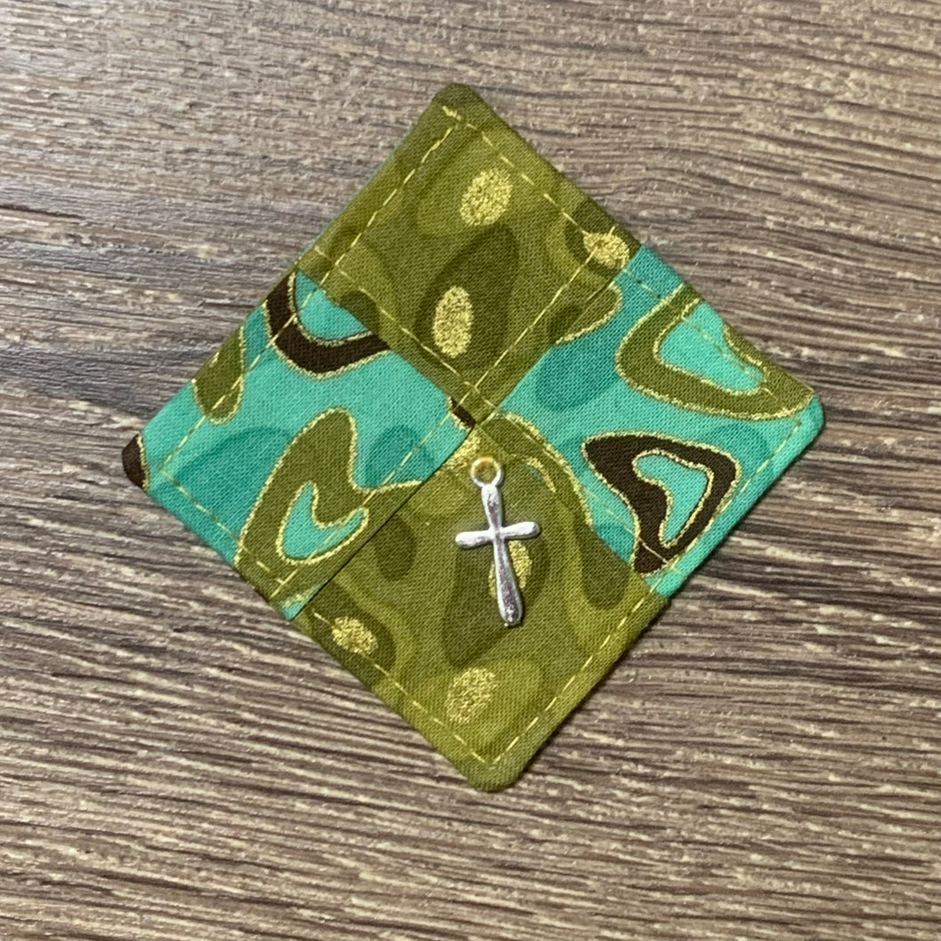 Pocket Prayer Quilt - Green /Gold