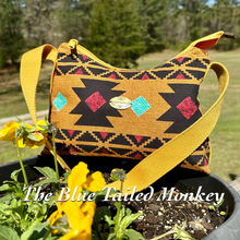 Load image into Gallery viewer, Beanie Baguette - Aztec
