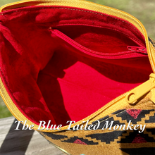 Load image into Gallery viewer, Beanie Baguette - Aztec
