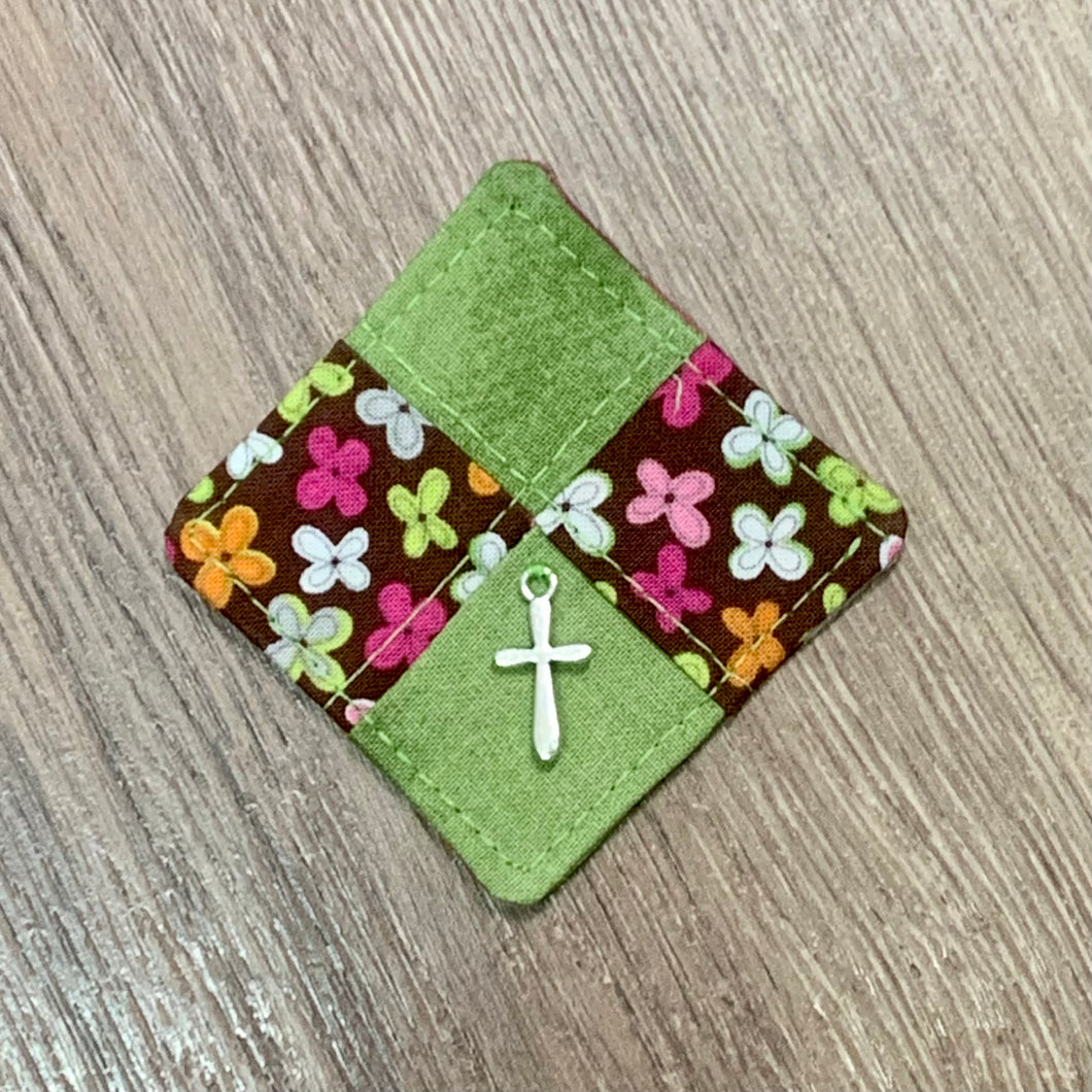 Pocket Prayer Quilt - Green / Floral.